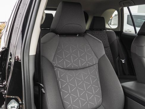 New 2025 Toyota RAV4 XLE image 23