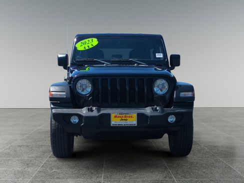 Used 2023 Jeep Wrangler Unlimited Sport AWD/4WD image 8