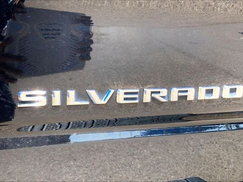 Used 2024 Chevrolet Silverado 1500 Custom RWD image 27