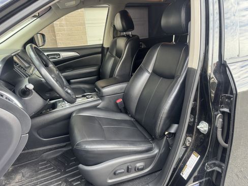 Used 2019 Nissan Pathfinder SL image 13