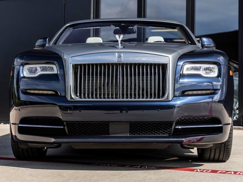 Used 2016 Rolls-Royce Dawn RWD image 7