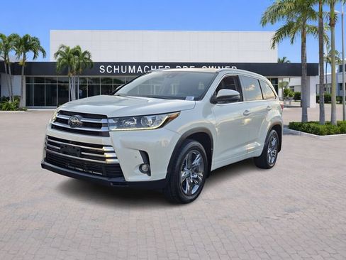 Used 2019 Toyota Highlander Limited AWD/4WD image 3