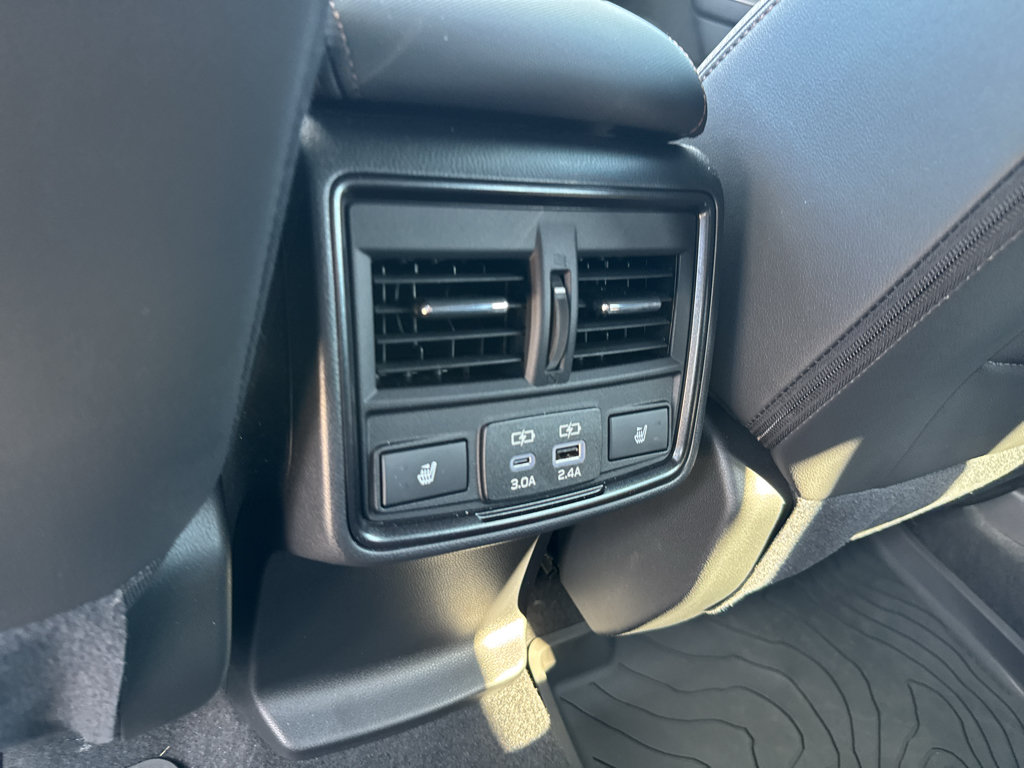 Used 2025 Subaru Forester Touring w/ Popular Package - Touring AWD/4WD image 10