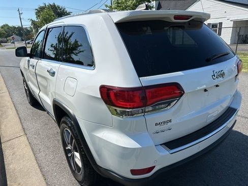 Used 2020 Jeep Grand Cherokee Limited w/ Premium Lighting Group AWD/4WD image 14