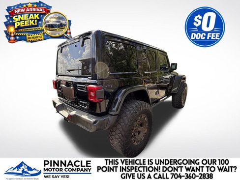 Used 2018 Jeep Wrangler Unlimited Rubicon AWD/4WD image 4