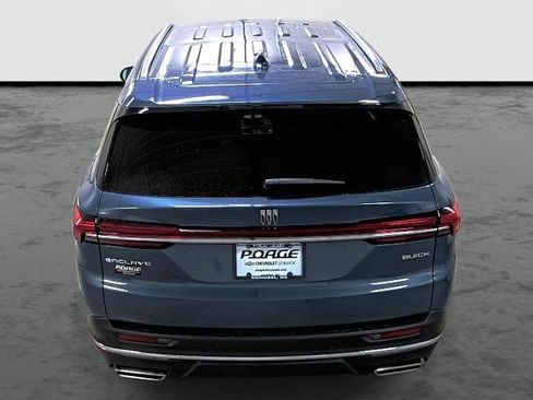 New 2026 Buick Enclave Preferred image 3