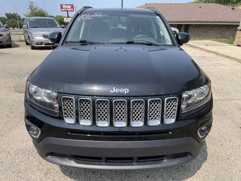 Used 2017 Jeep Compass High Altitude AWD/4WD image 4