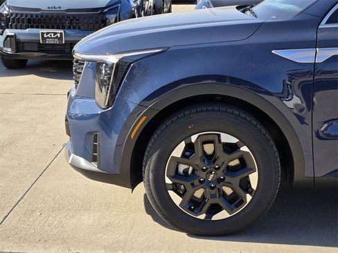 New 2026 Kia Sorento S w/ S Panoramic Sunroof Package image 10