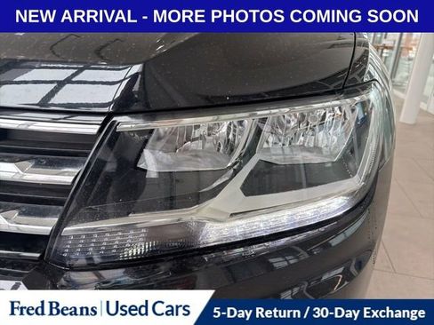 Used 2020 Volkswagen Tiguan SEL image 3