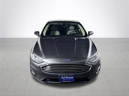 Used 2019 Ford Fusion SE w/ Equipment Group 151A image 3