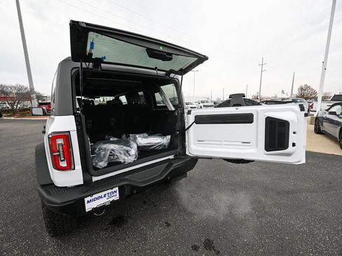 New 2025 Ford Bronco Badlands image 13