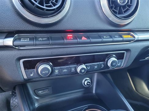 Used 2019 Audi A3 2.0T Premium Plus w/ Premium Plus Package image 19