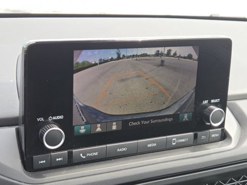 Used 2023 Honda Accord EX image 8