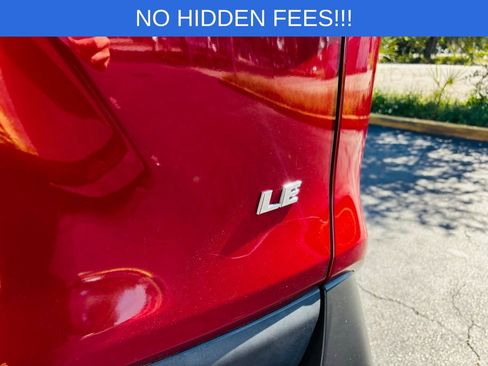 Used 2019 Toyota RAV4 LE image 12