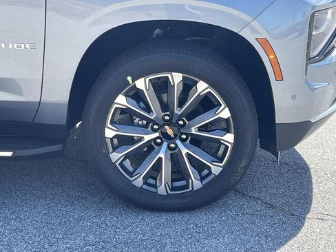 New 2026 Chevrolet Tahoe High Country w/ Sun And Tow Package AWD/4WD image 9