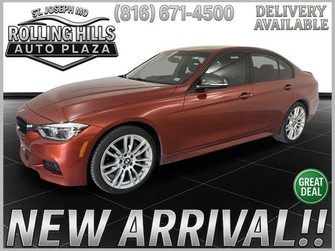 Used 2018 BMW 330i xDrive Sedan image 1
