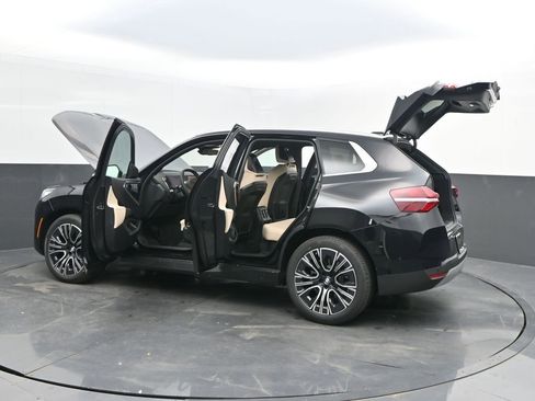 Certified 2025 BMW X3 xDrive30i w/ Premium Package image 45