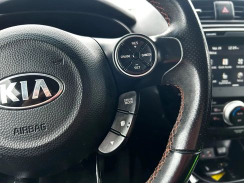 Used 2018 Kia Soul ! image 15