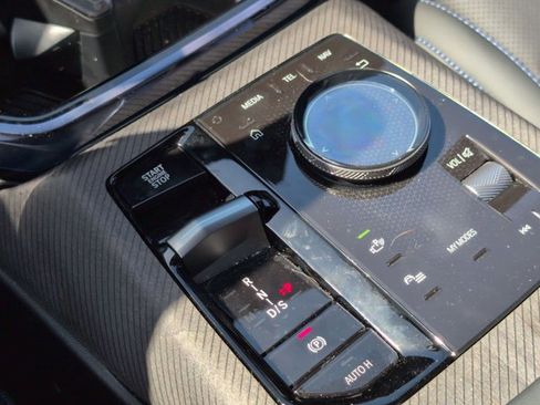 Used 2026 BMW X3 xDrive30 w/ Premium Package image 10