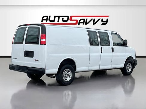 Used 2023 GMC Savana 3500 Work Van w/ Driver Convenience Package image 7