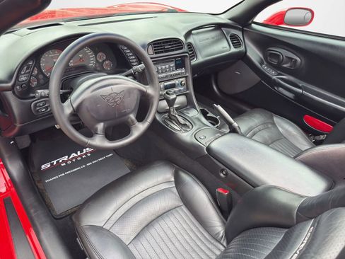 Used 2000 Chevrolet Corvette Convertible w/ Memory Pkg image 13