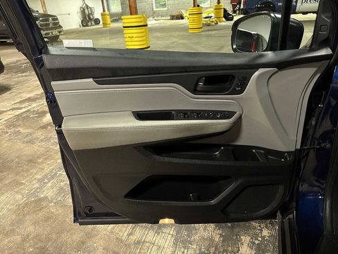 Used 2023 Honda Odyssey EX-L image 31