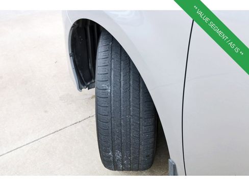 Used 2018 Toyota Sienna XLE image 31