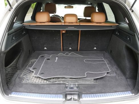 Used 2021 Mercedes-Benz GLC 300 w/ AMG Line image 29
