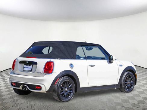 Used 2017 MINI Cooper S FWD image 5