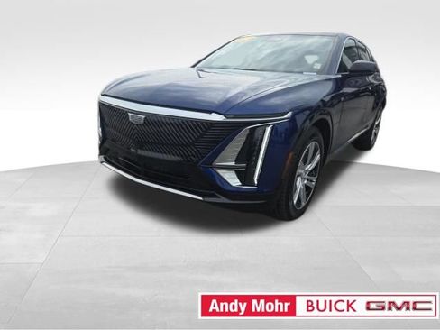 Used 2024 Cadillac Lyriq Tech w/ LPO, Floor Liner Package AWD/4WD image 7