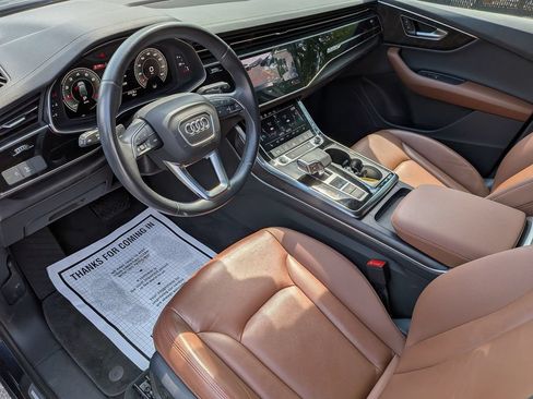 Used 2023 Audi Q7 2.0T Premium w/ Convenience Package AWD/4WD image 11