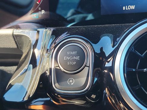 Certified 2026 Mercedes-Benz GLA 250 image 29