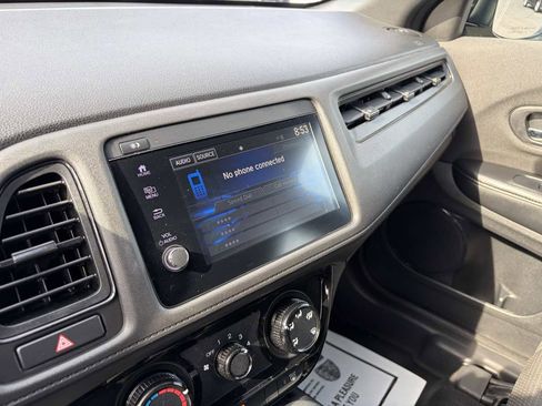 Used 2019 Honda HR-V Sport image 13