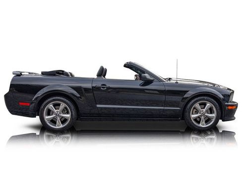 Used 2008 Ford Mustang GT image 2