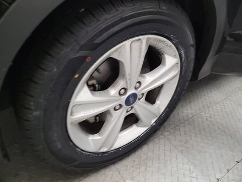 Used 2015 Ford Escape SE w/ Equipment Group 201A image 31