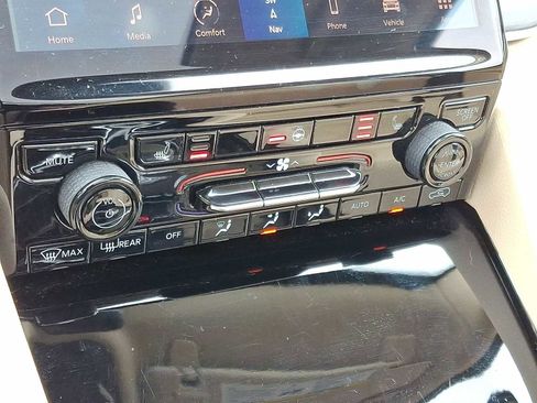 Used 2021 Jeep Grand Cherokee L Limited image 24