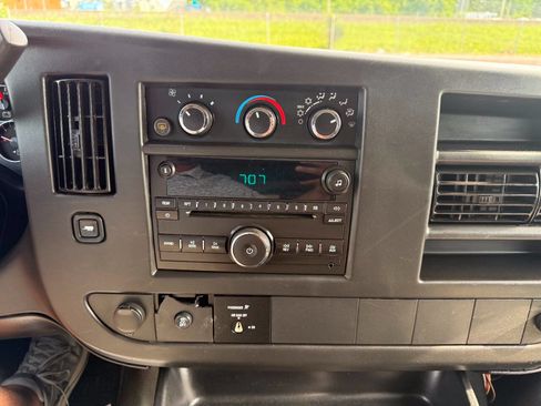 Used 2014 Chevrolet Express 3500 LT w/ LT Preferred Equipment Group RWD image 16