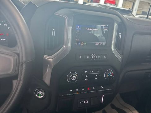 Used 2025 Chevrolet Silverado 1500 Custom Trail Boss AWD/4WD image 14