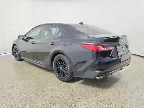 Used 2025 Toyota Camry SE FWD image 7