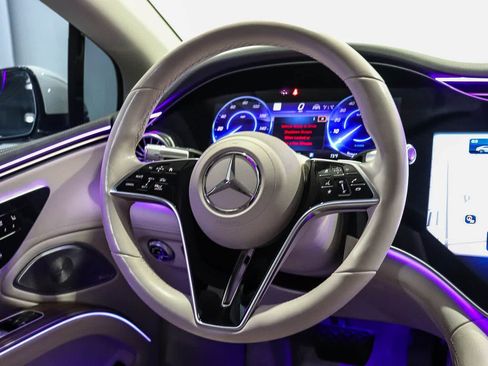 Certified 2023 Mercedes-Benz EQS 580 4MATIC Sedan image 17