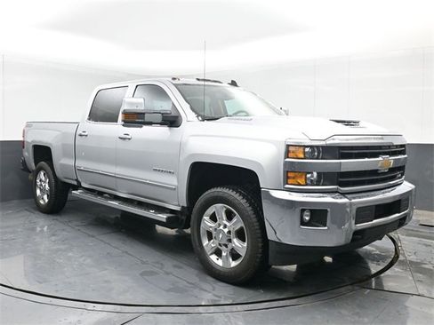 Used 2019 Chevrolet Silverado 2500 LTZ w/ Duramax Plus Package image 2