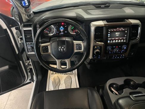 Used 2016 RAM 1500 Laramie w/ Convenience Group AWD/4WD image 8