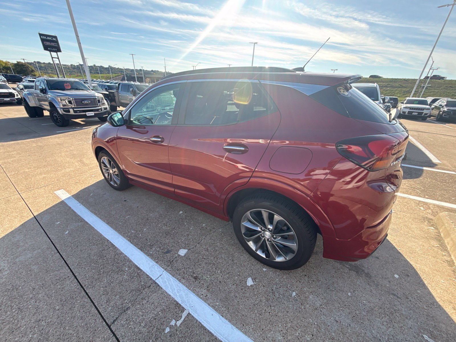 Used 2021 Buick Encore GX Select w/ Sport Touring Package FWD image 8