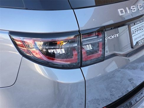 Used 2025 Land Rover Discovery Sport S image 33