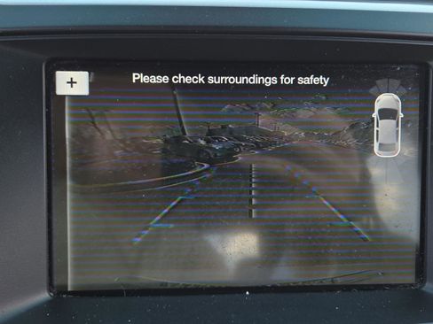 Used 2017 Ford Explorer XLT w/ Equipment Group 202A AWD/4WD image 31