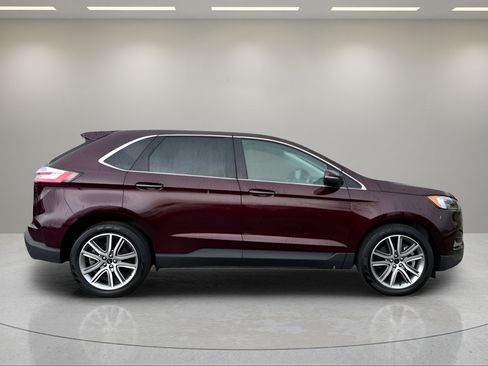 Certified 2024 Ford Edge Titanium w/ Equipment Group 301A AWD/4WD image 11