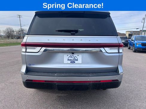 Used 2024 Lincoln Navigator Premiere AWD/4WD image 5