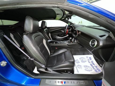 Used 2016 Chevrolet Camaro LT RWD image 29