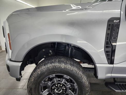 Used 2024 Ford F350 XLT w/ XLT Premium Package image 33