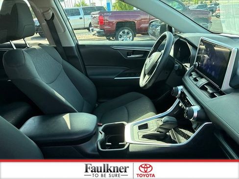 Certified 2025 Toyota RAV4 XLE AWD/4WD image 21